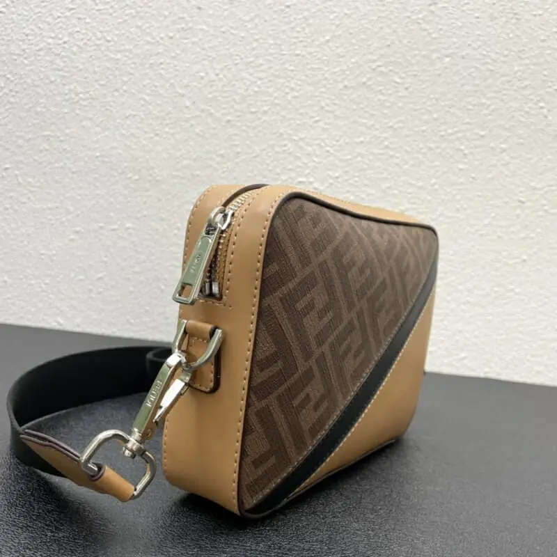 fendi aaa homme mini sac a main s_112ba142